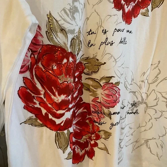 NWT Karen Scott 3/4 Sleeve T-Shirt with Beautiful Flowers and Print - Picture 3 of 11